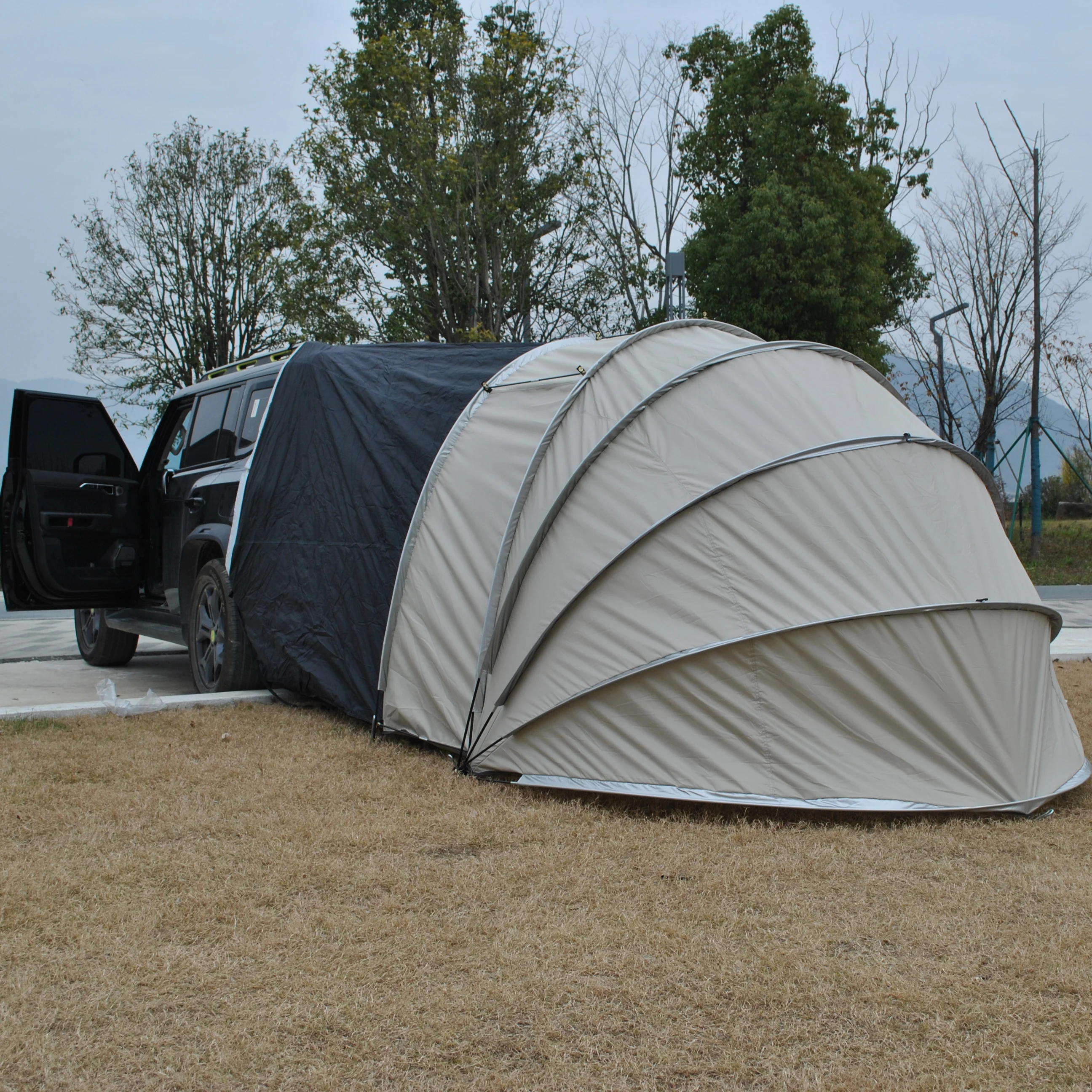 Multi-use 2 room Car rear tent,4 Person SUV Tent for Camping, Double Layer PU3000mm and UPF 50+ UV Waterproof Car Tent.