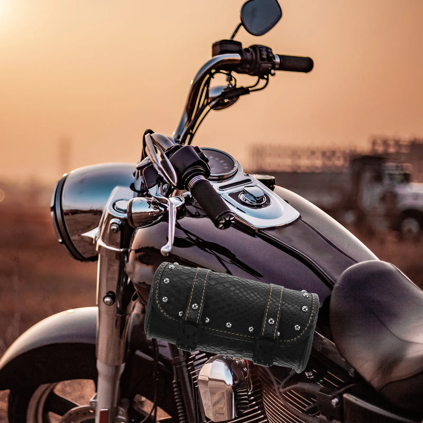 

Motorcycle Saddle Bag Waterproof Heavy Duty Fine Workmanship Quick Access Side Tail Bag for All Motorcycles