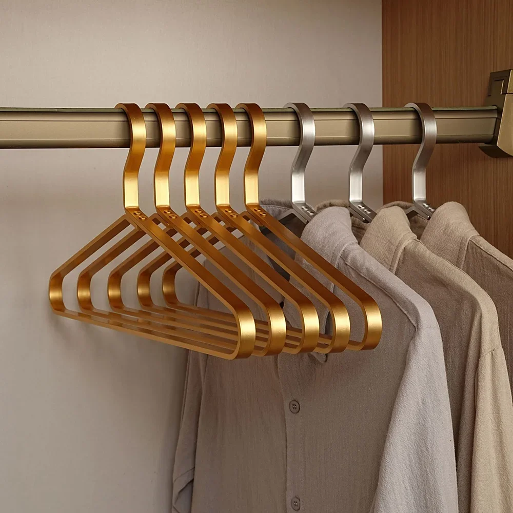5Pcs Thickened Men Velvet Suit Hangers for Wardrobe Storage, 5.5cm Wide Shoulder Non-Mark Hangers