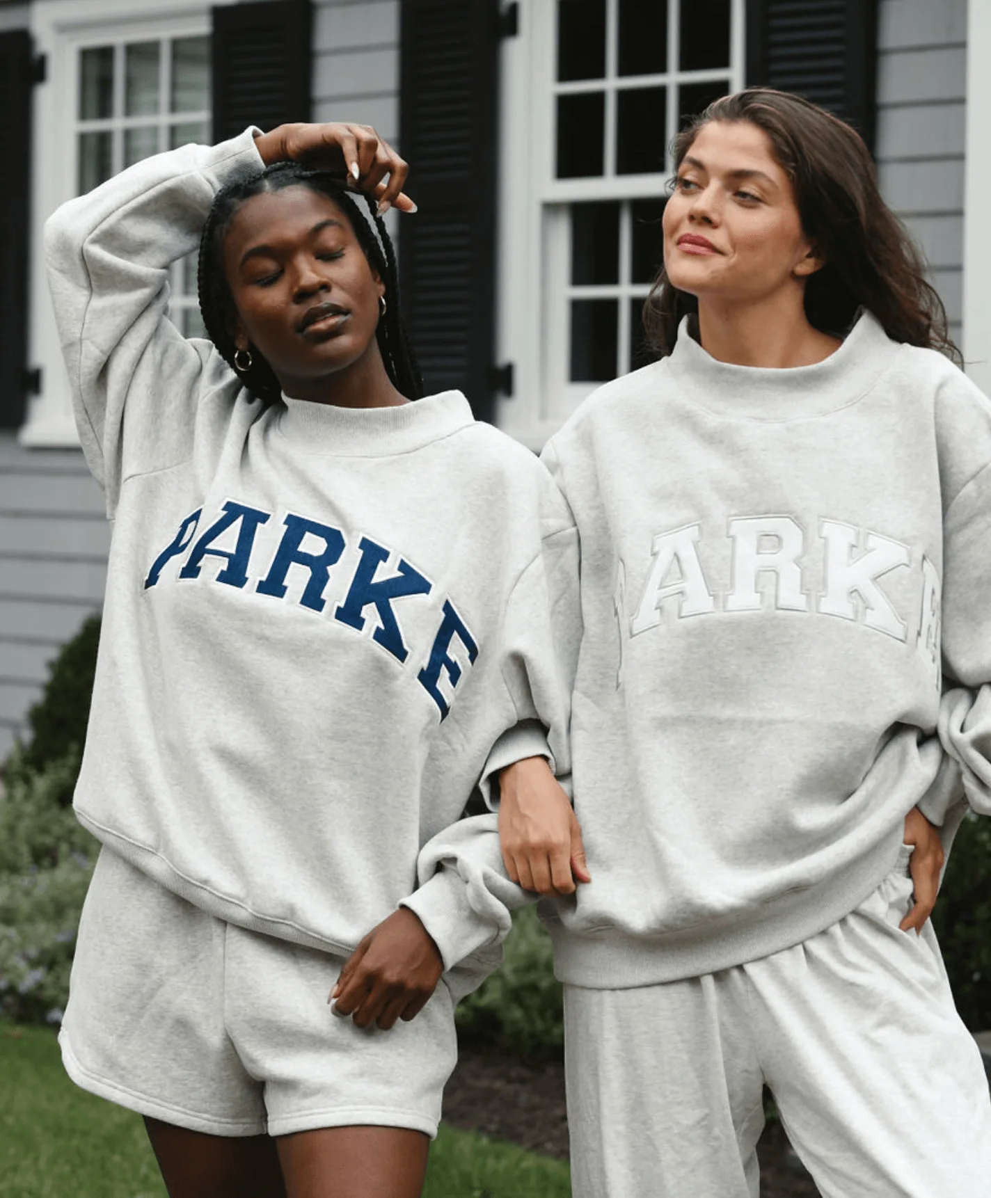 Women's Oversized Varsity Sweatshirt Mock Neck Long Sleeve Collegiate Letter Print Pullover Casual Streetwear Top