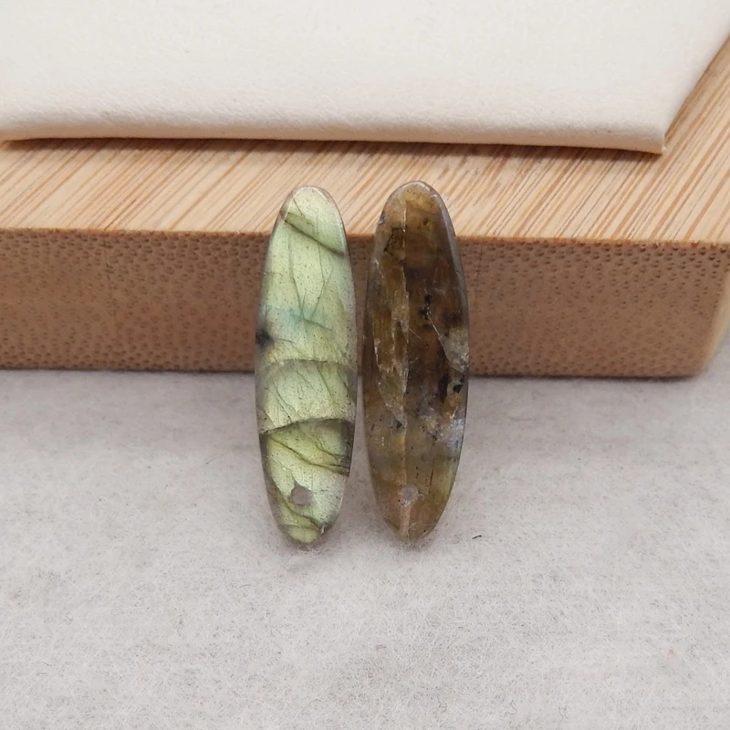 Natural Labradorite Oval Earrings for Women Shinning Gemstone Jewelry Making Wholesale 24x7x3mm 2g