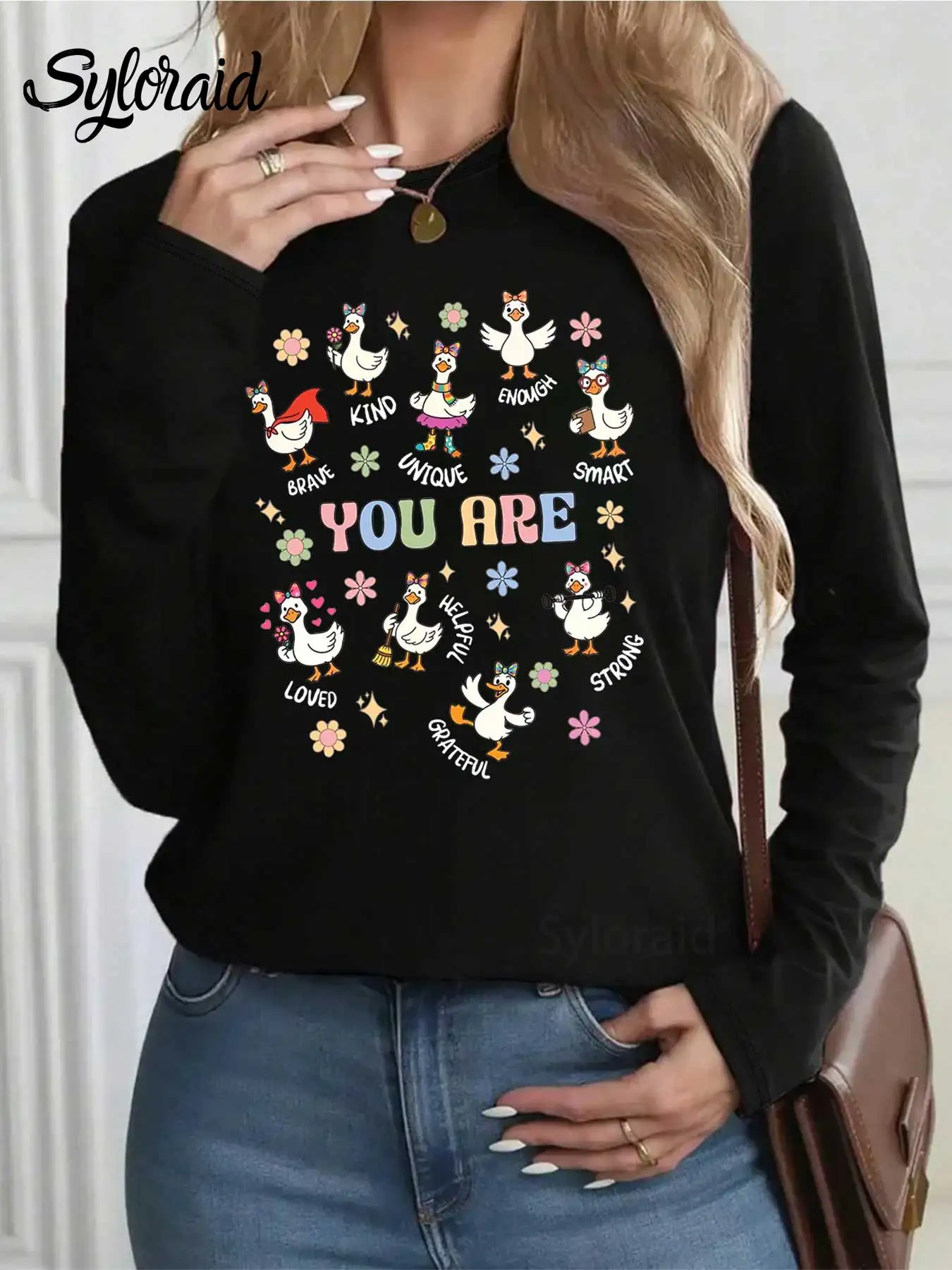 レディース長袖Tシャツ Silly Goose You Are Kind グラフィックTシャツ 教師シャツ ファッション ラウンドネック カジュアルトップ