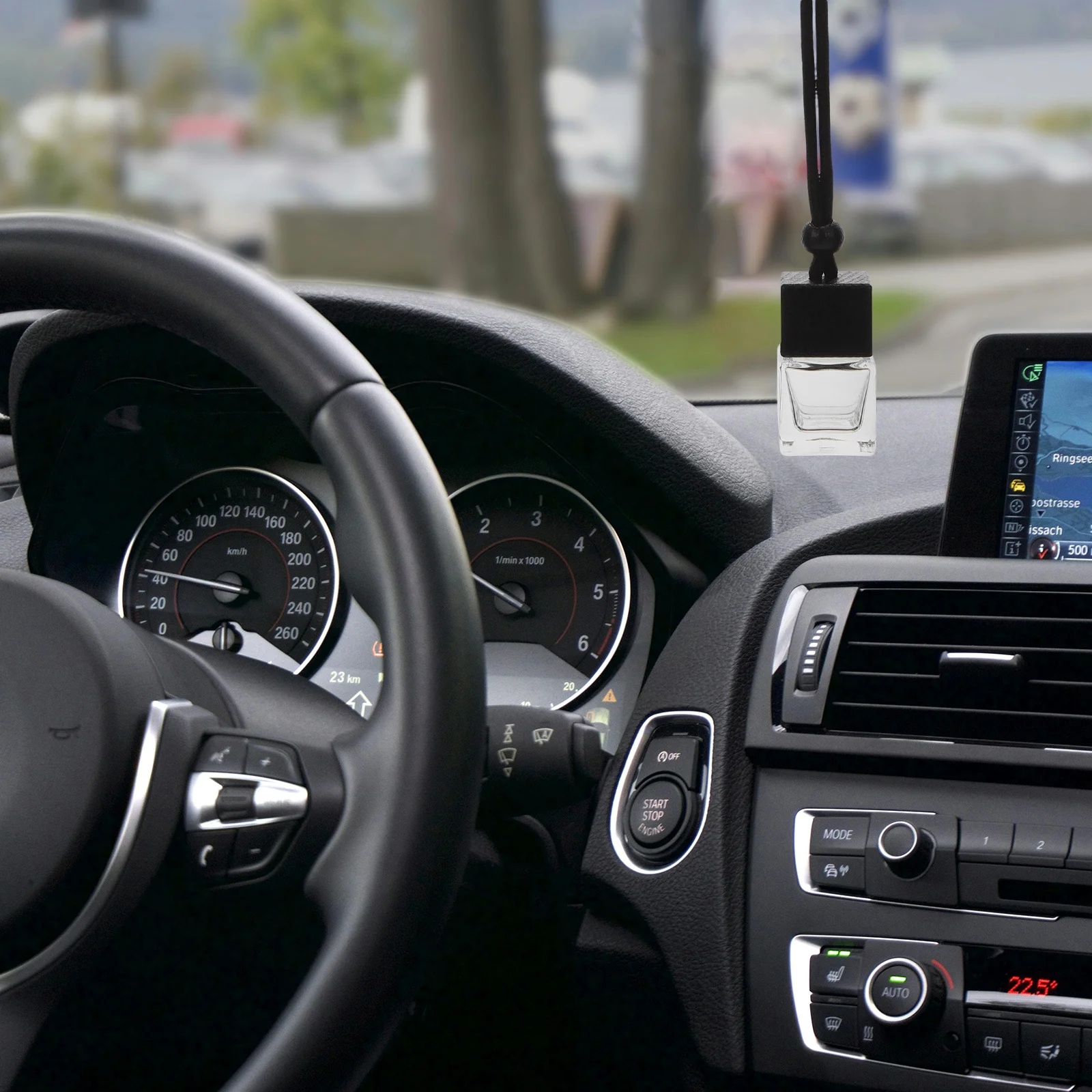 6 個の車のフレグランスボトル 8 ミリリットル詰め替え可能な吊り下げ香水ディフューザーコンパクト軽量デザイン車の香水ディフューザー