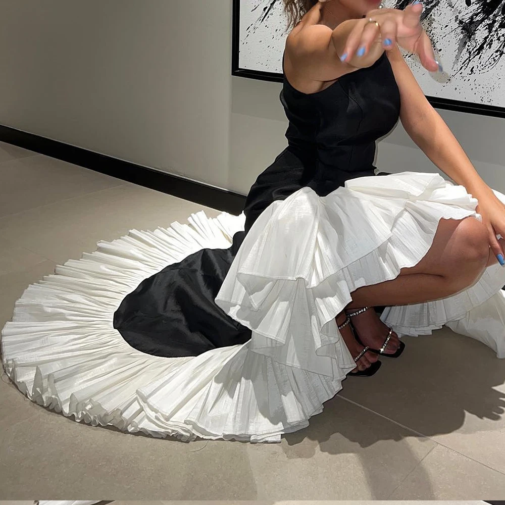 Satin Contrast Color Ruched Tiered Pleats High-Low Front Slit One Shoulder Sleeveless Temperament and Modern Evening Dress 2024