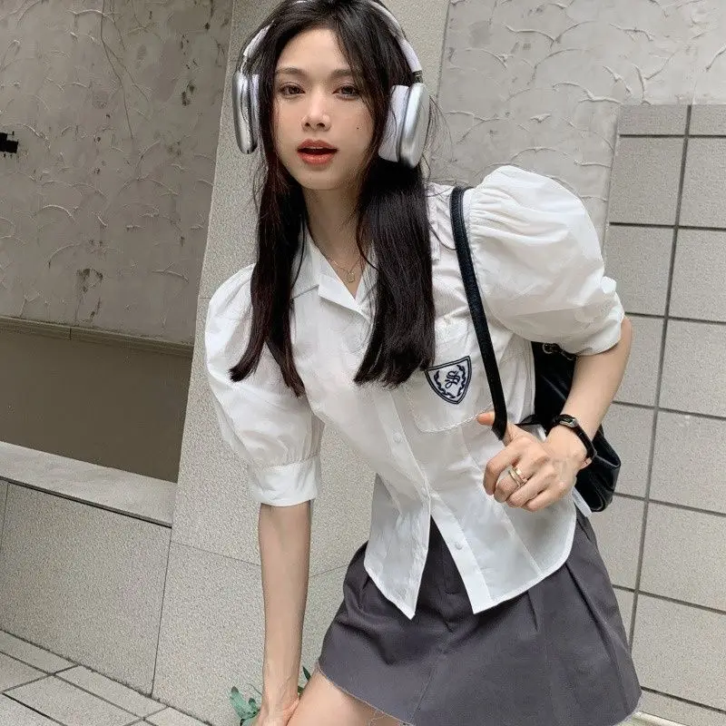 

Женский летний топ в полоску с вышивкой American Sle Bubble Sve irt New Faion College Sle ort Sve Top