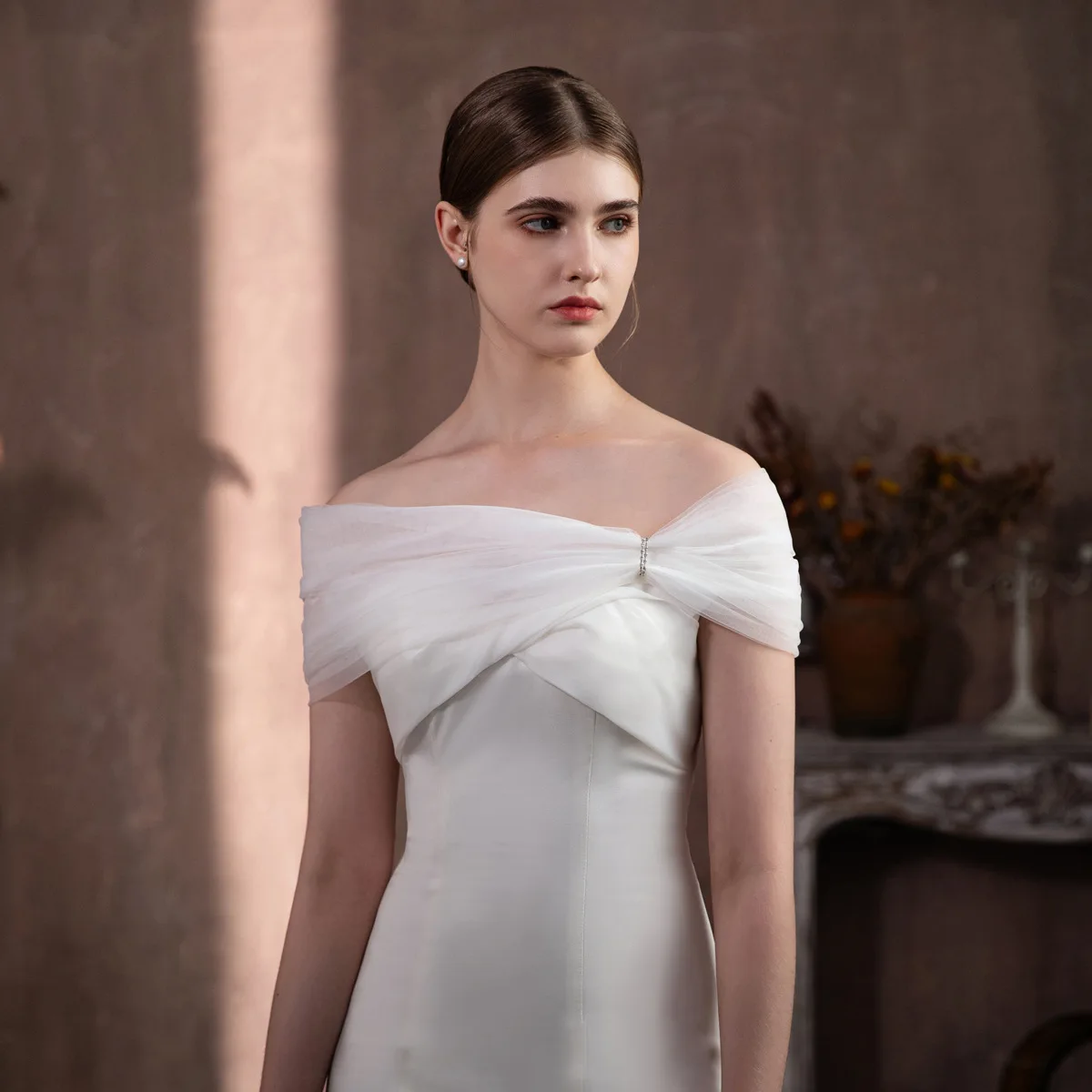 SLBRIDAL Eleganter Weißer Schlichter Blumen-Brautschal Hochzeitscape Schleier Hochzeitszubehör für Braut Hochzeit Damen – Detail 3