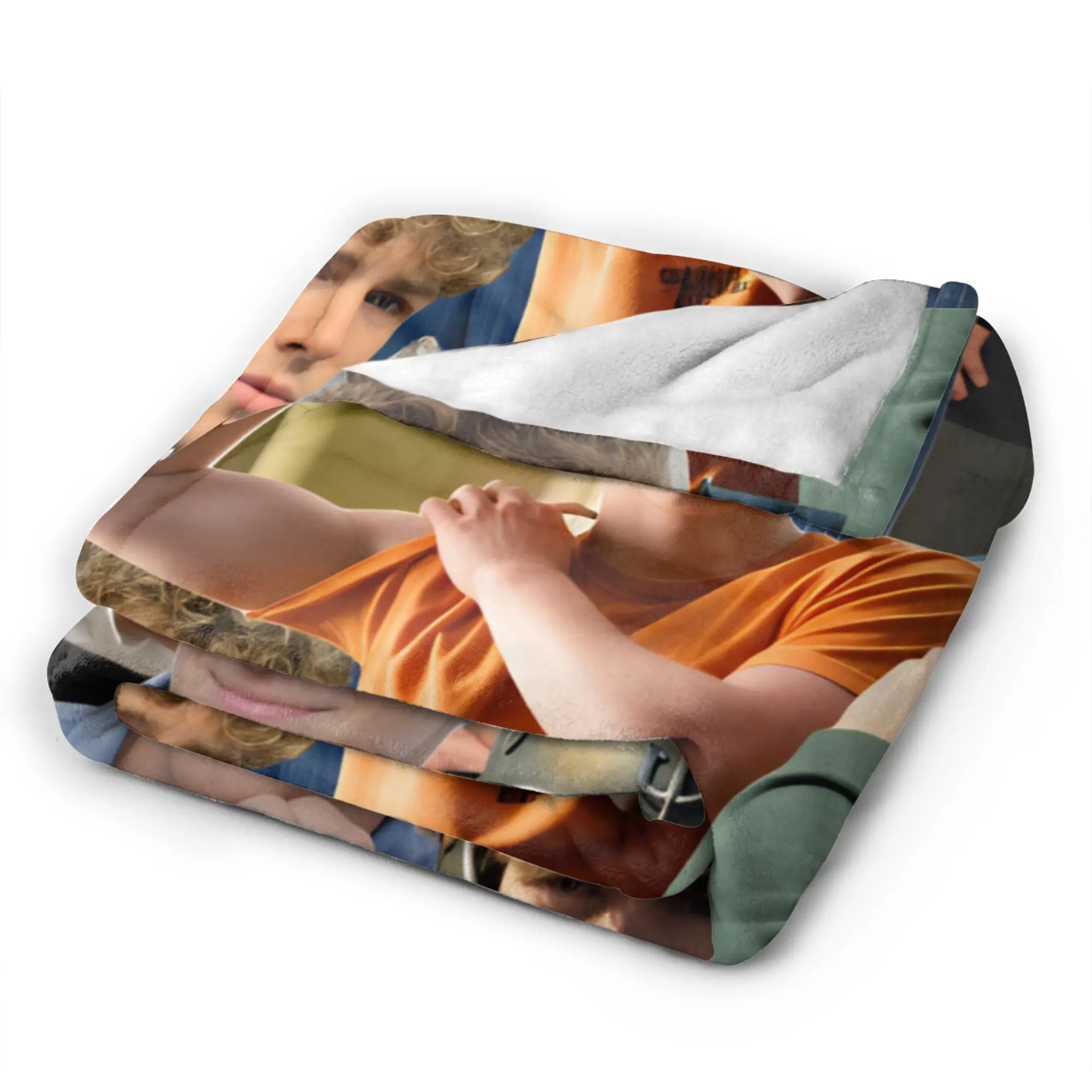 Walker Scobell Cool Retro Rock Poster 80s 90s  Warm Blankets  Boy Girl Plush Throw Blanket Novelty Couch Bed Sofa Bed Cover