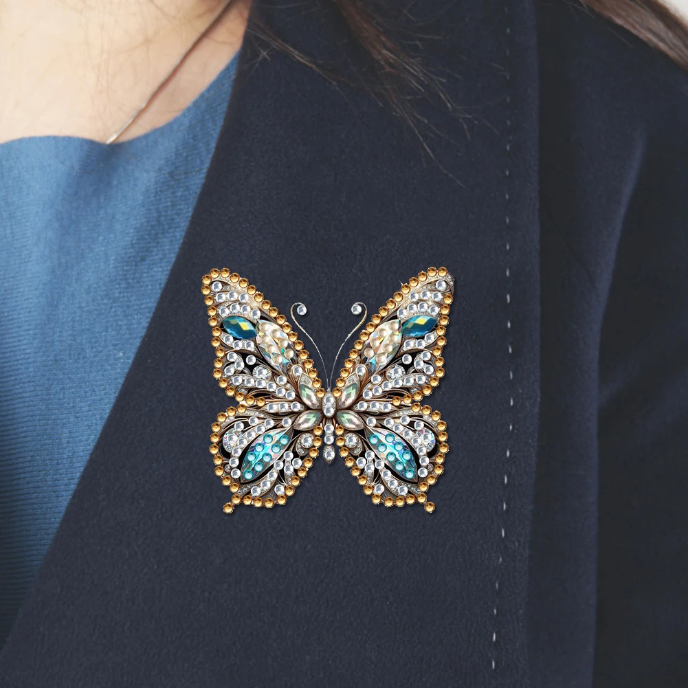 

4Pcs Diamond Painting Brooch Butterfly Rhinestone Crystal Pins Diamond Painting Brooch Jewelry Kit for Wedding Party Gift