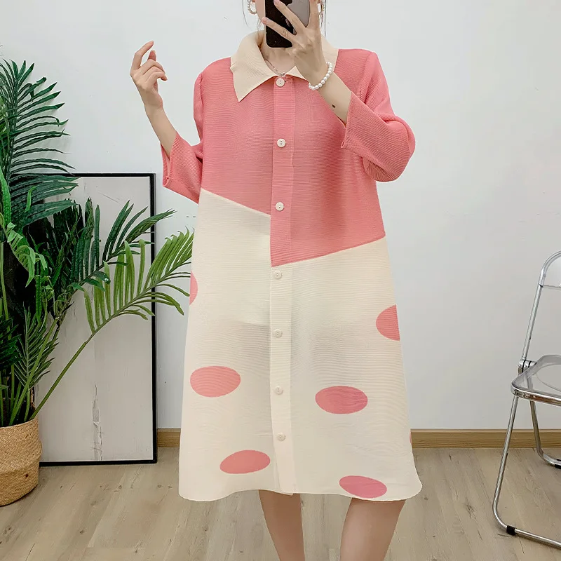 

Lapel Polka Dot Pleated Cardigan 2024 New Summer Loose Shirt Fashion Age Reduction Foreign Style Coat Maxi Dresses for Women