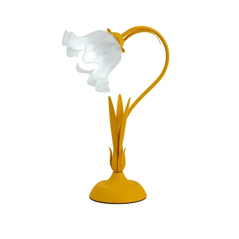 

Vintage desk lamp French romantic room bedroom bedside premium feeling lamp ins wind chimes orchid flower eye protection
