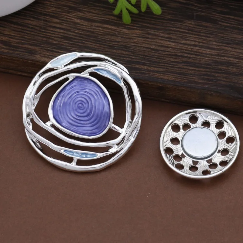 Multicolor Enamel Round Brooch Vintage Abstract Hollow Brooch Wavy Frame Lapel Pin Gold Silver Plated Magnetic Pins For Women