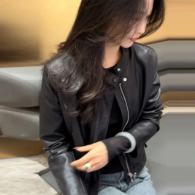 Czarny kołnierz ze stójką Modna skórzana kurtka Krótki płaszcz damski 2025 Wiosna Nowa Casual Temperament Kurtka damska Topy motocyklowe