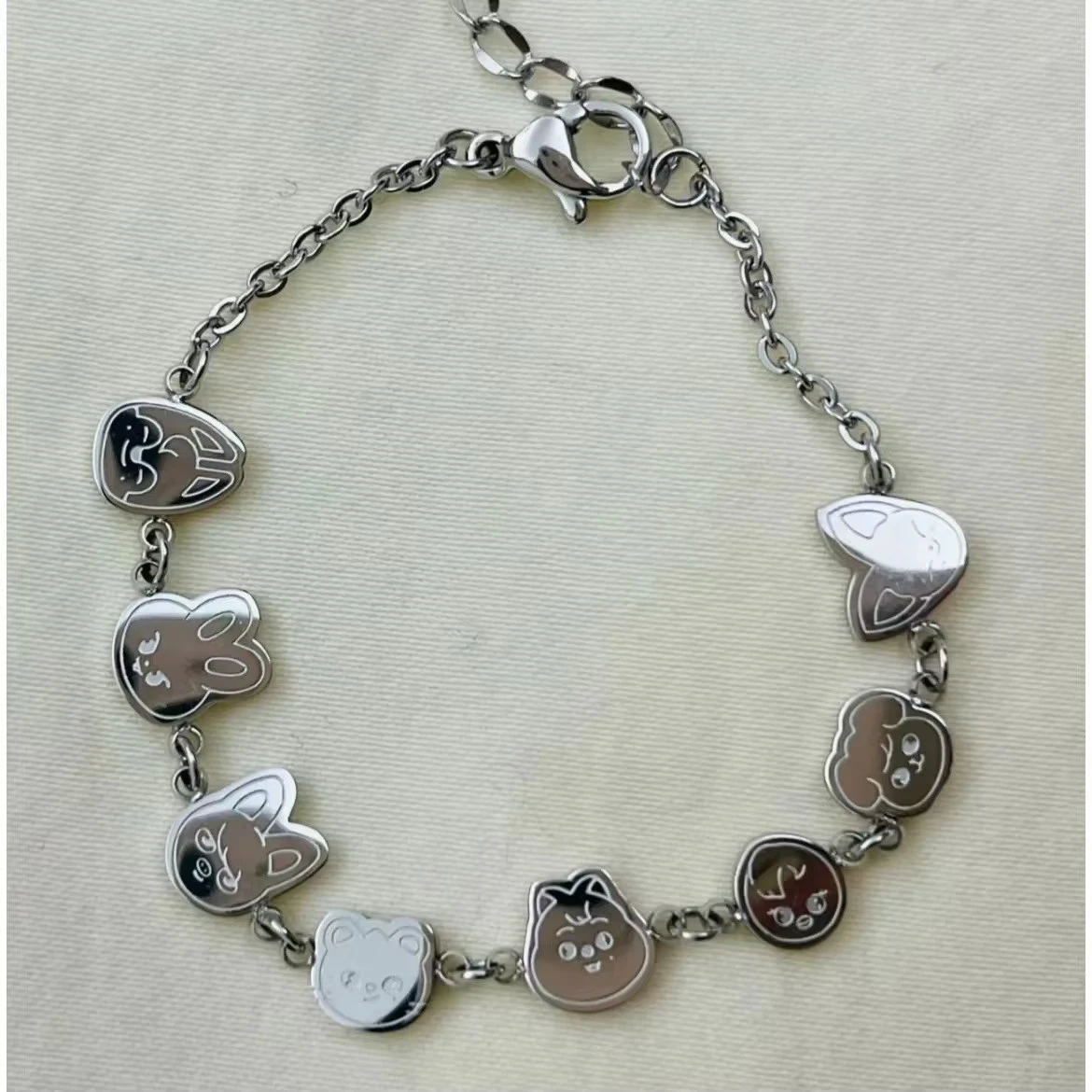 Modisches KPOP Cartoon Niedliches Armband Schmuck