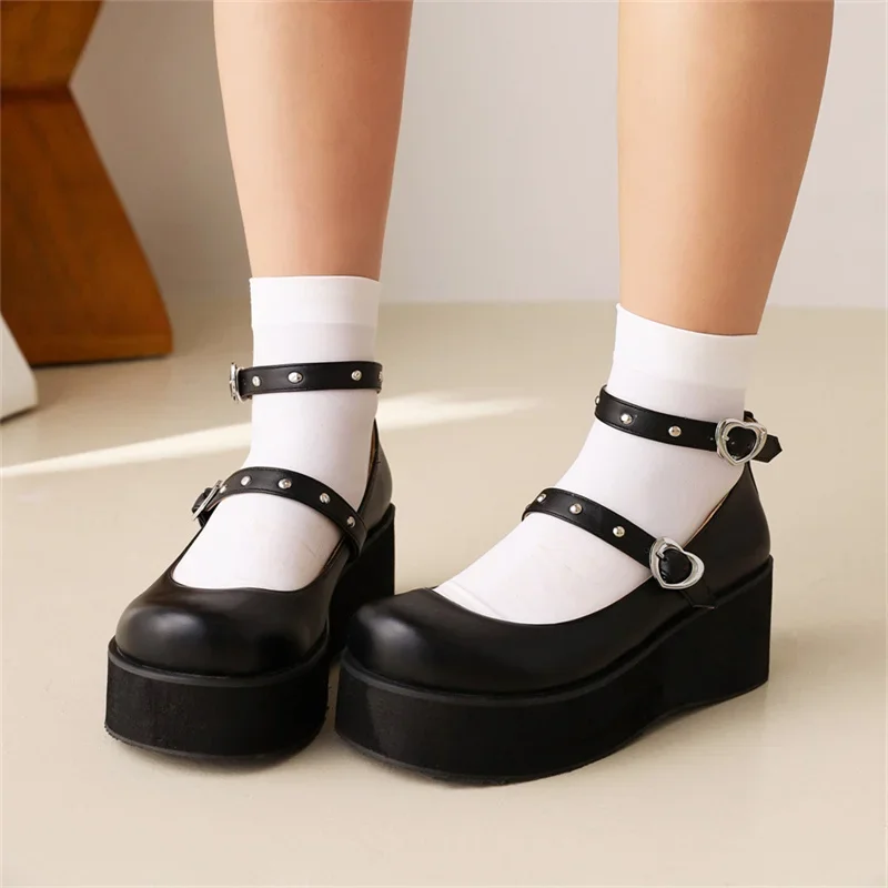 

YQBTDL 2022, туфли-лодочки для косплея в стиле Лолиты с пряжкой в форме сердца на танкетке, на платформе, на толстой подошве, женские туфли Marry Janes, женская обувь в готическом стиле, летние большие размеры 34-43