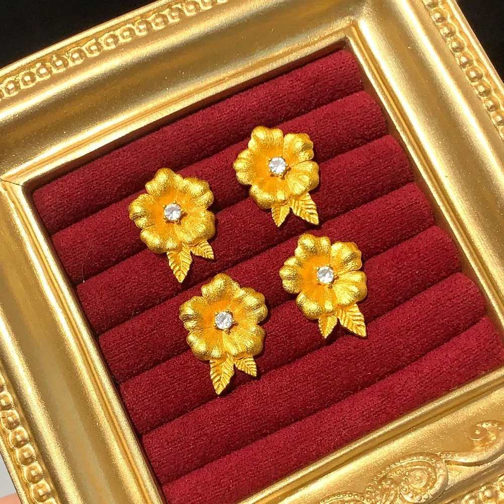 Drawing process point drill flower earrings female niche design sweet small golden flower earrings 9999gold