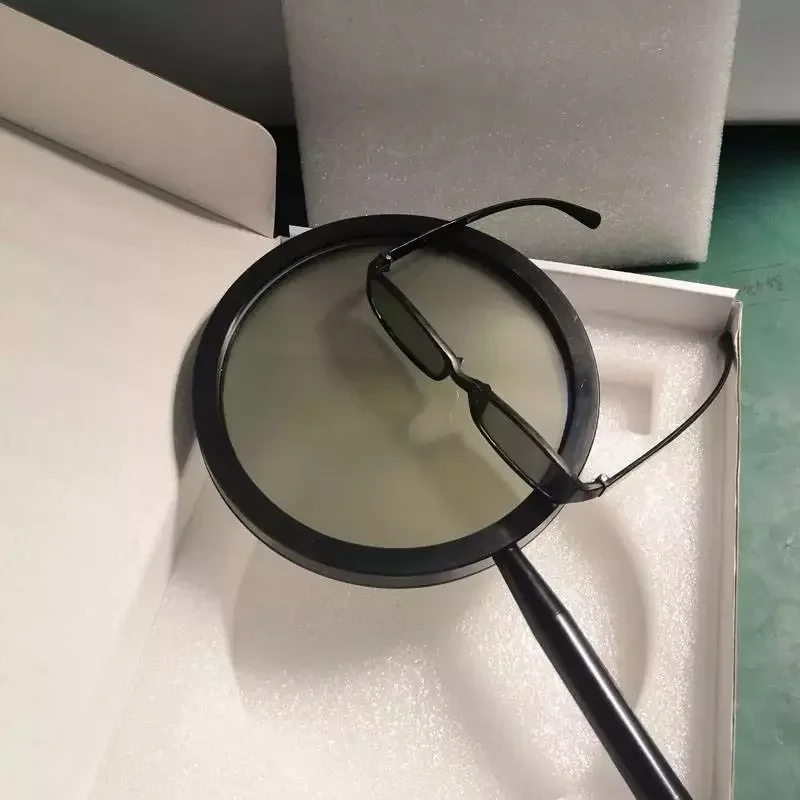 Handheld glass product internal stress checker, stress analysis mirror, stress mirror