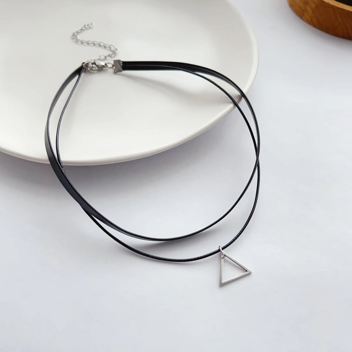 Fashion classic all-in-one vintage stainless steel triangle double layered with choker necklaces for women