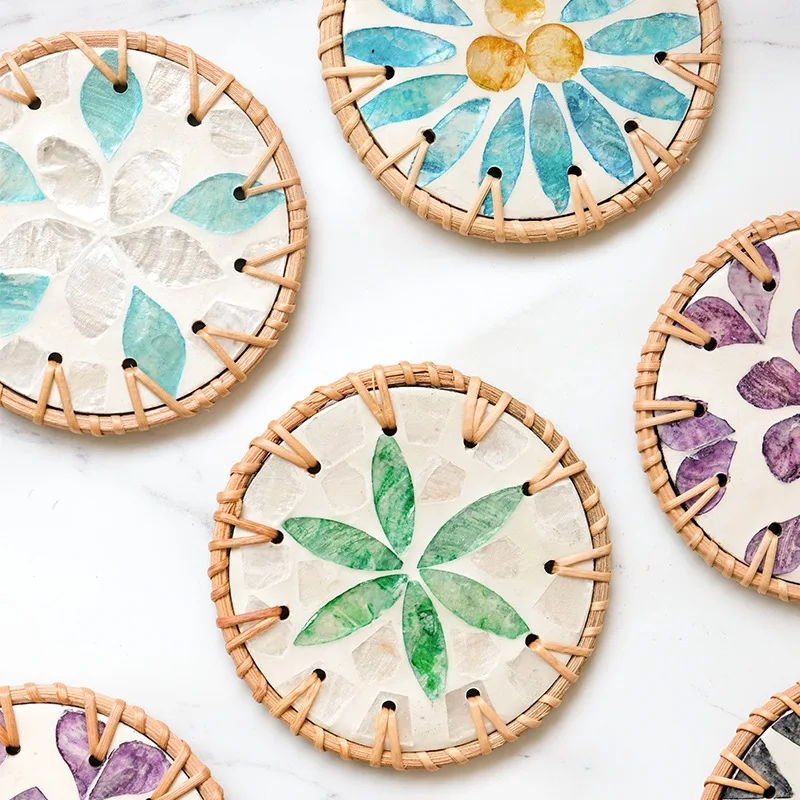 

Colorful Shells Round Rattan Coaster Dining Table Protector Pad Heat Resistant Cup Mat Coffee Tea Hot Drink Mug Placemat Kitchen