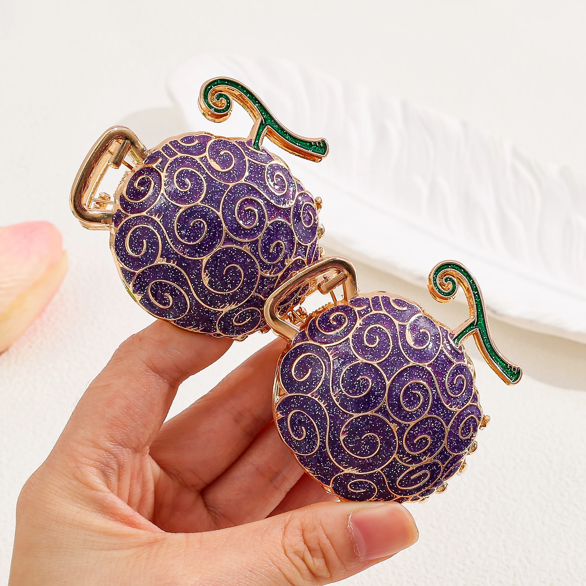 Pinza para el pelo de aleación de fruta del diablo púrpura, accesorios decorativos prácticos para el cabello para uso diario, horquilla para peinar y decorar el cabello, 1 ud.