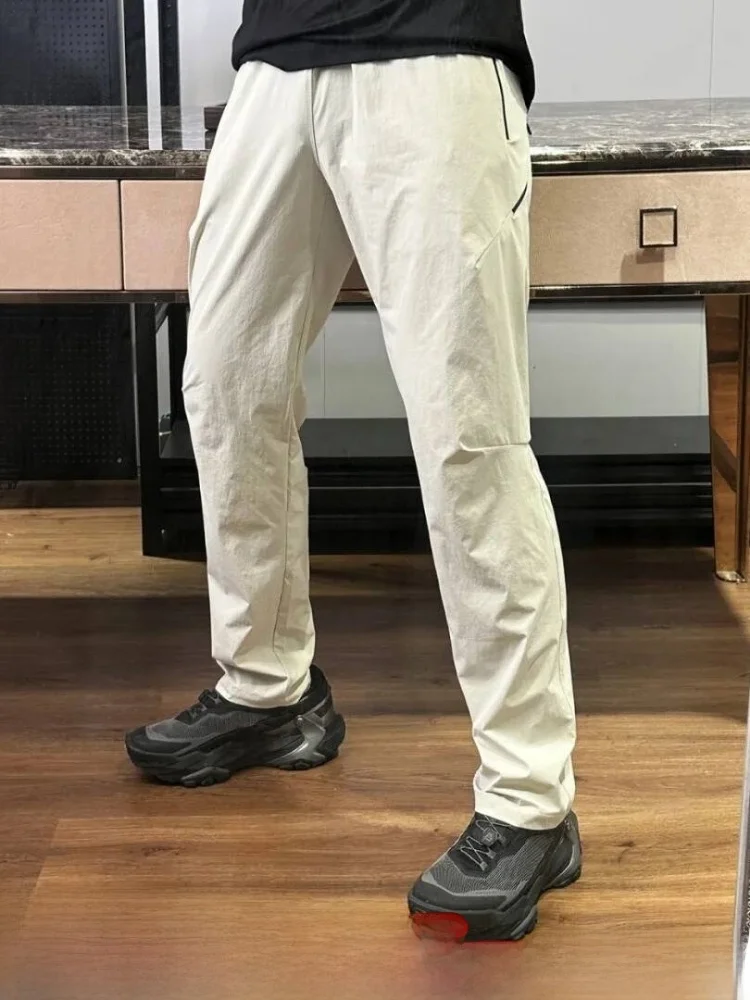 

Comfortable Lightweight Outdoor Men's Casual Pants Commute Series Breathable Four-way Elasticity Spring Summer Nylon Fabric