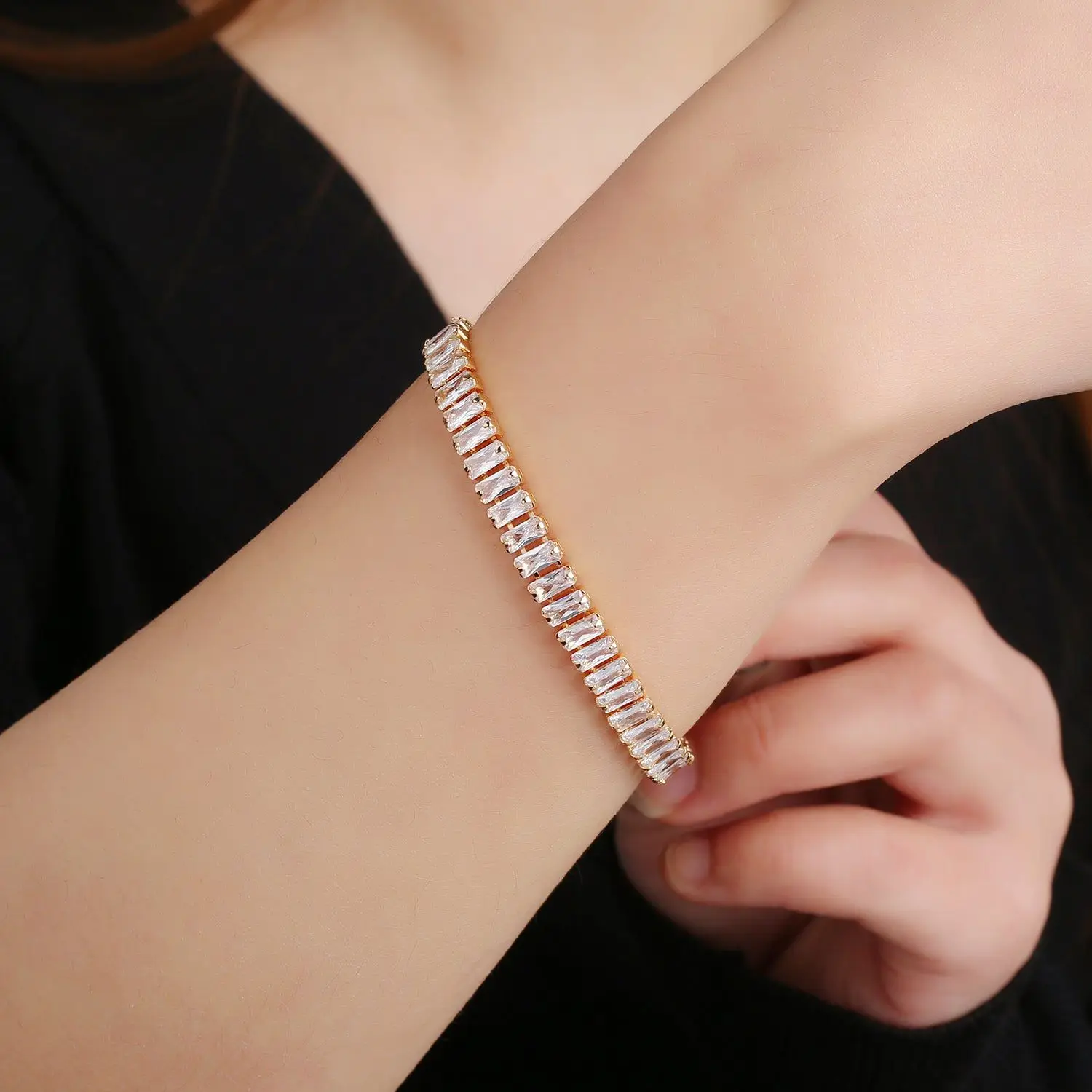 Adjustable Luxury Tennis Bracelet For Women Iced Out Zircon Couple Bracelet On Hand Gift To Friends Wedding Fashion Jewelry H017
