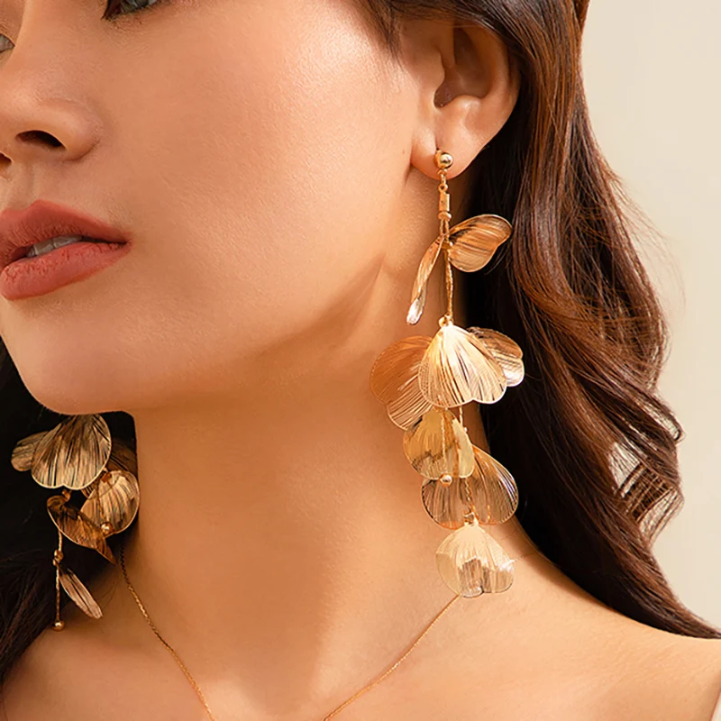 Boho Vintage Big Flower Petal Long Tassel Drop Earrings for Women 2024 Trend Gold Color Hanging Piercing Earrings Wed Jewelry