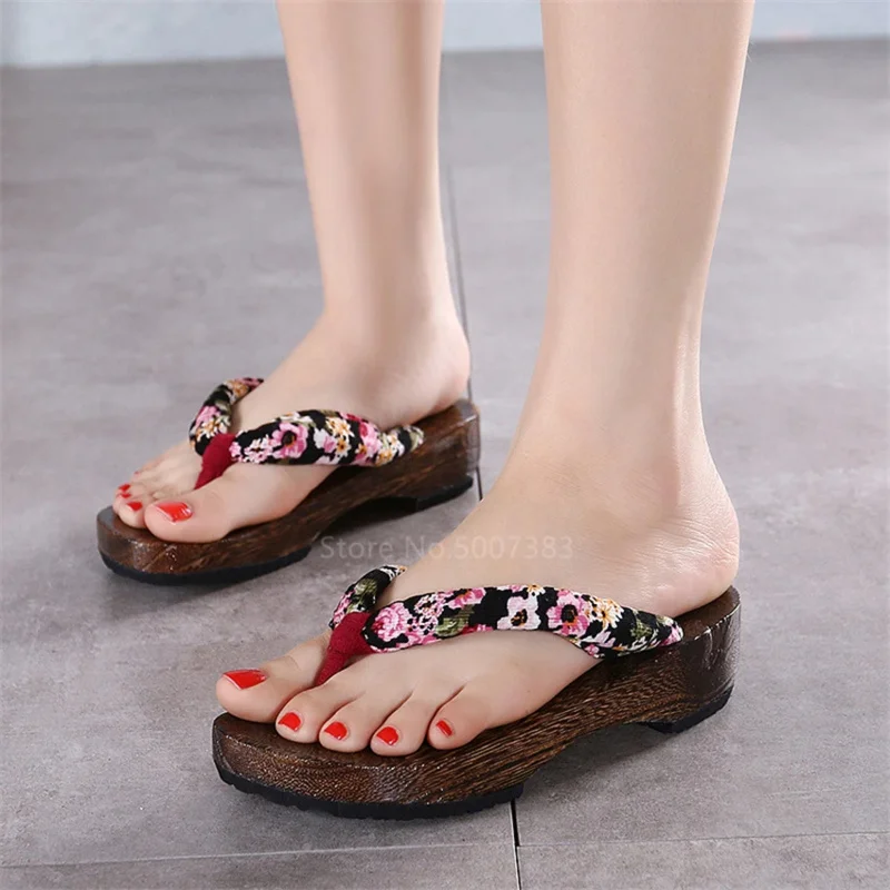 Woman Oriental Asian Japanese Traditional Geta Clogs Floral Wooden Flat Sandals Kimono Yukata Flip Flops Anime Cosplay Slippers