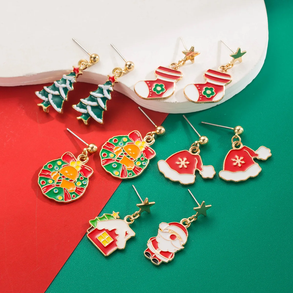 Christmas series alloy drip oil Christmas tree wreath gingerbread man earrings women's fashion simple versatile earrings earring