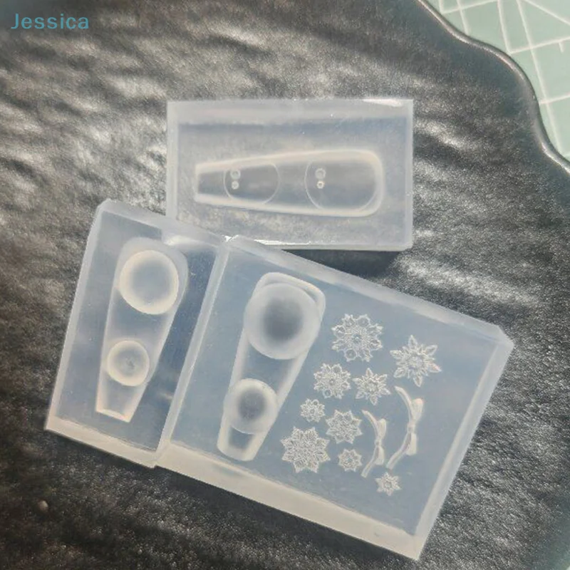 ♥ 1 Juego de moldes navideños de silicona 3D para uñas, formas de copos de nieve y esferas para hacer decoración de manicura DIY