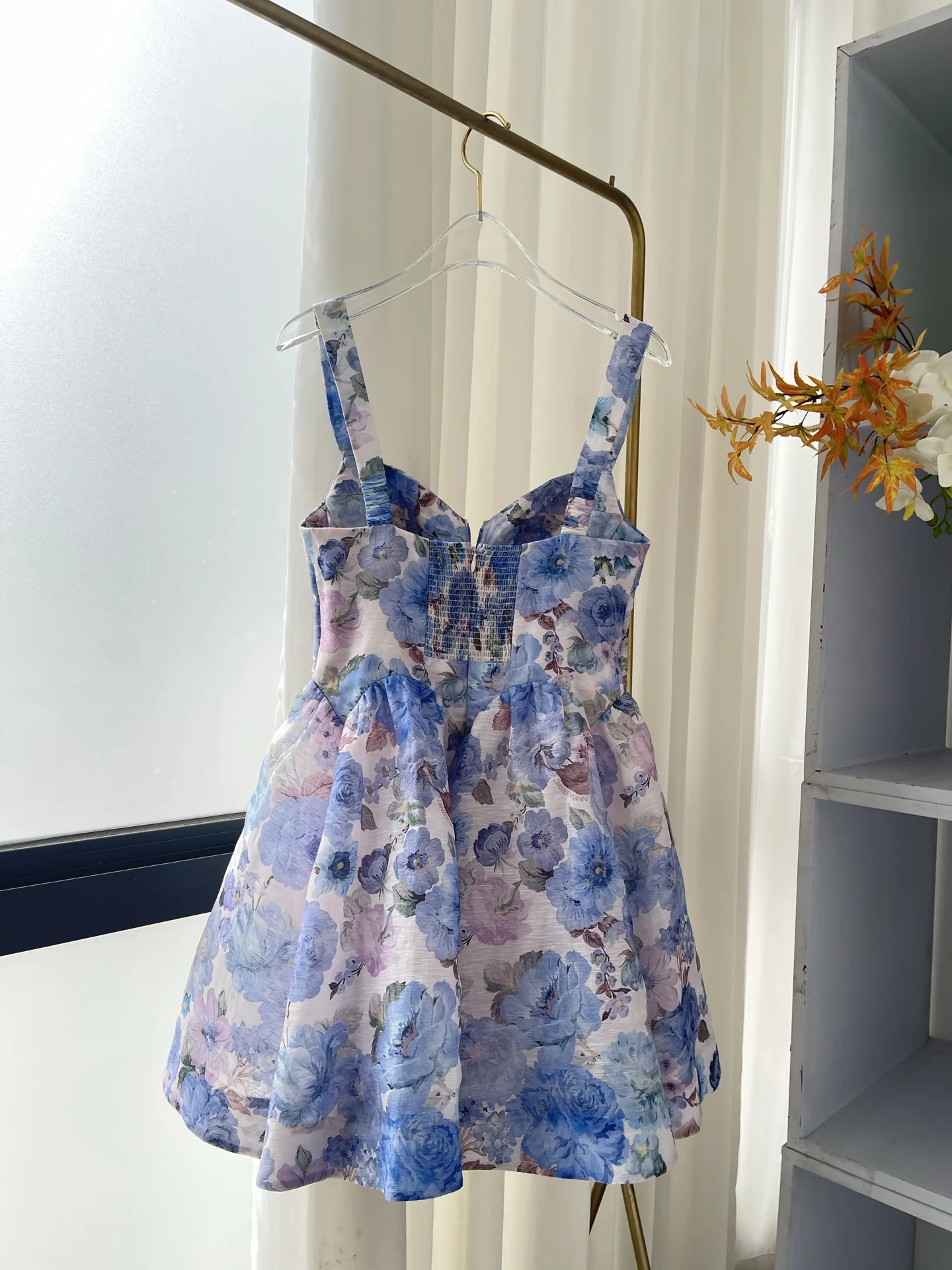 

New Backless Mini Dress 2025 High Quality Women Vintage Blue Floral Print Sleeveless Holiday