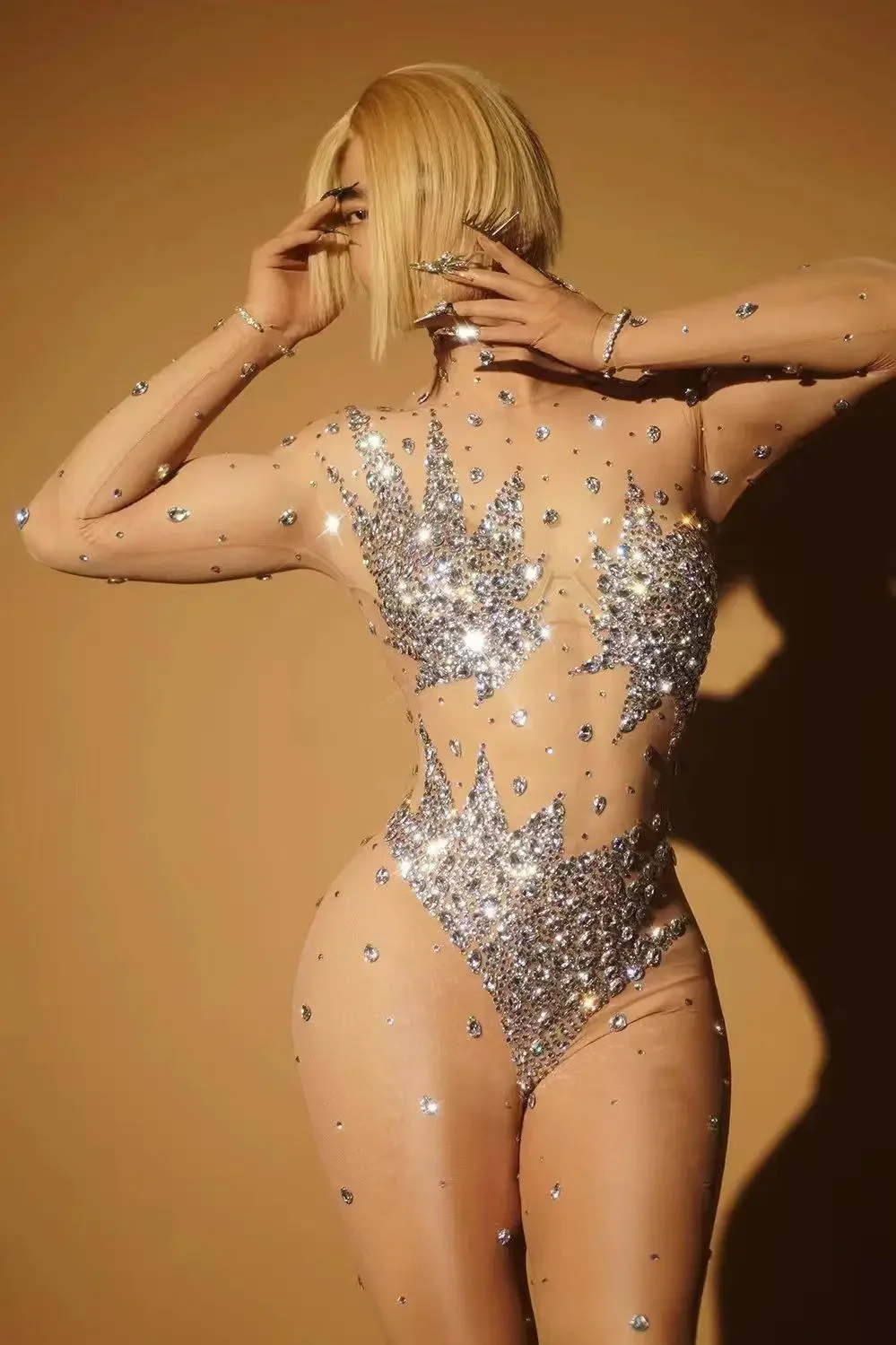 Mono de malla transparente con cristales plateados para mujer, traje Sexy para cantante, actuación de baile, celebración de cumpleaños, Zhayao