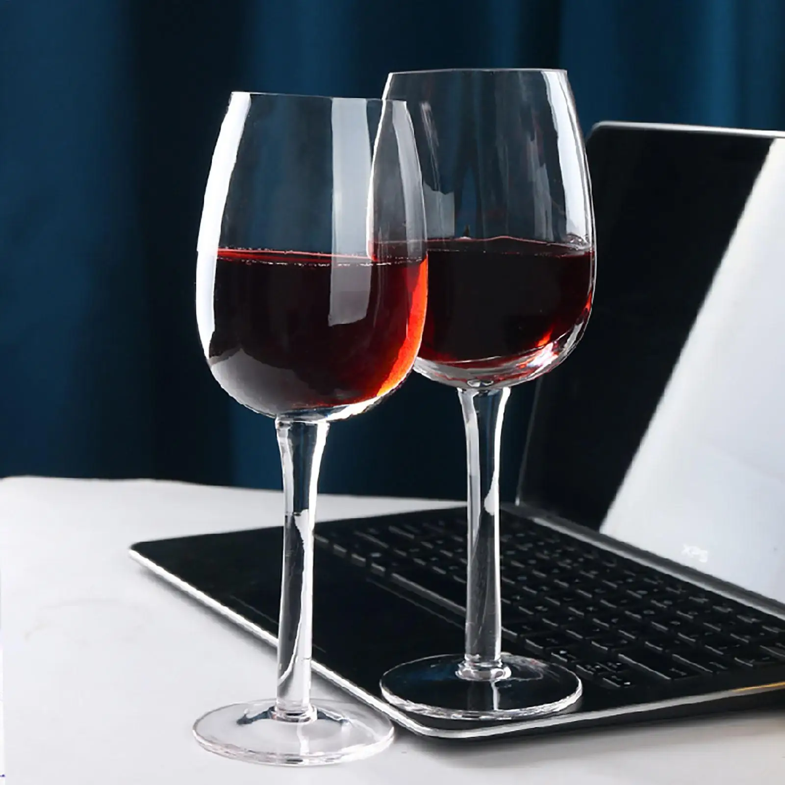Red Wine Glass Half Red Wine Cup Glass 140ml Flexible Reusable Long Stemmed Glassware Creative Design for Friends Enthusiasts