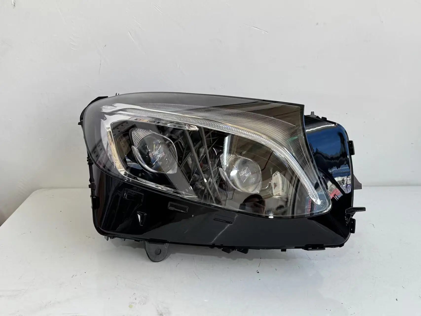Suitable for Mercedes Benz GLC200 260 300 W253 LED Headlights with High Configuration 2016-2018