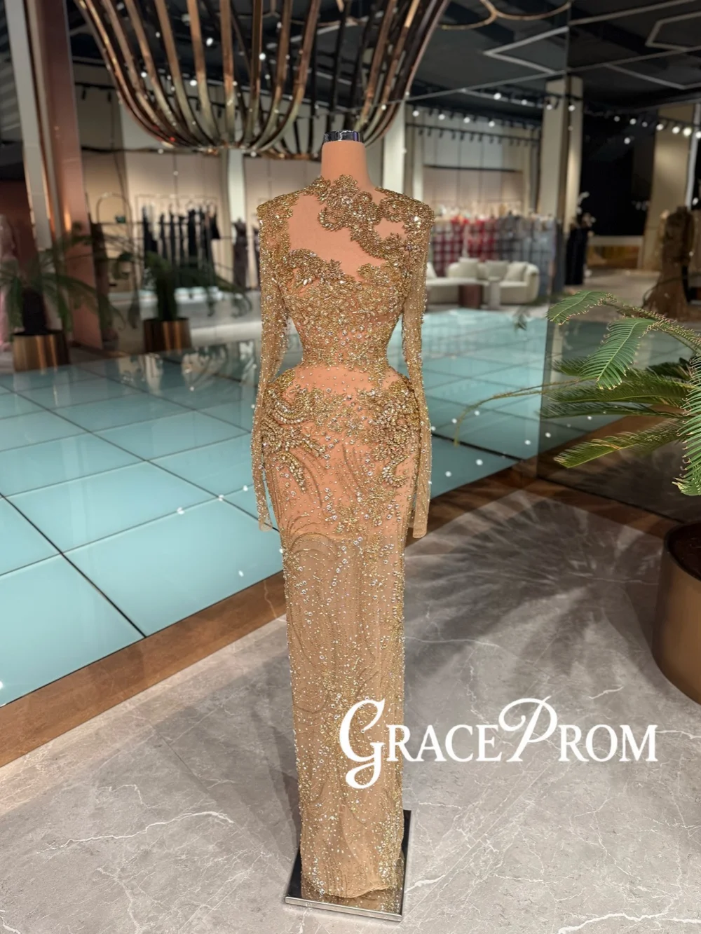 

Opulent Golden Crystal Evening Dress Glamorous Straight Long Wedding Party Gown Customized Fashion Illusion Red Carpet Gowns