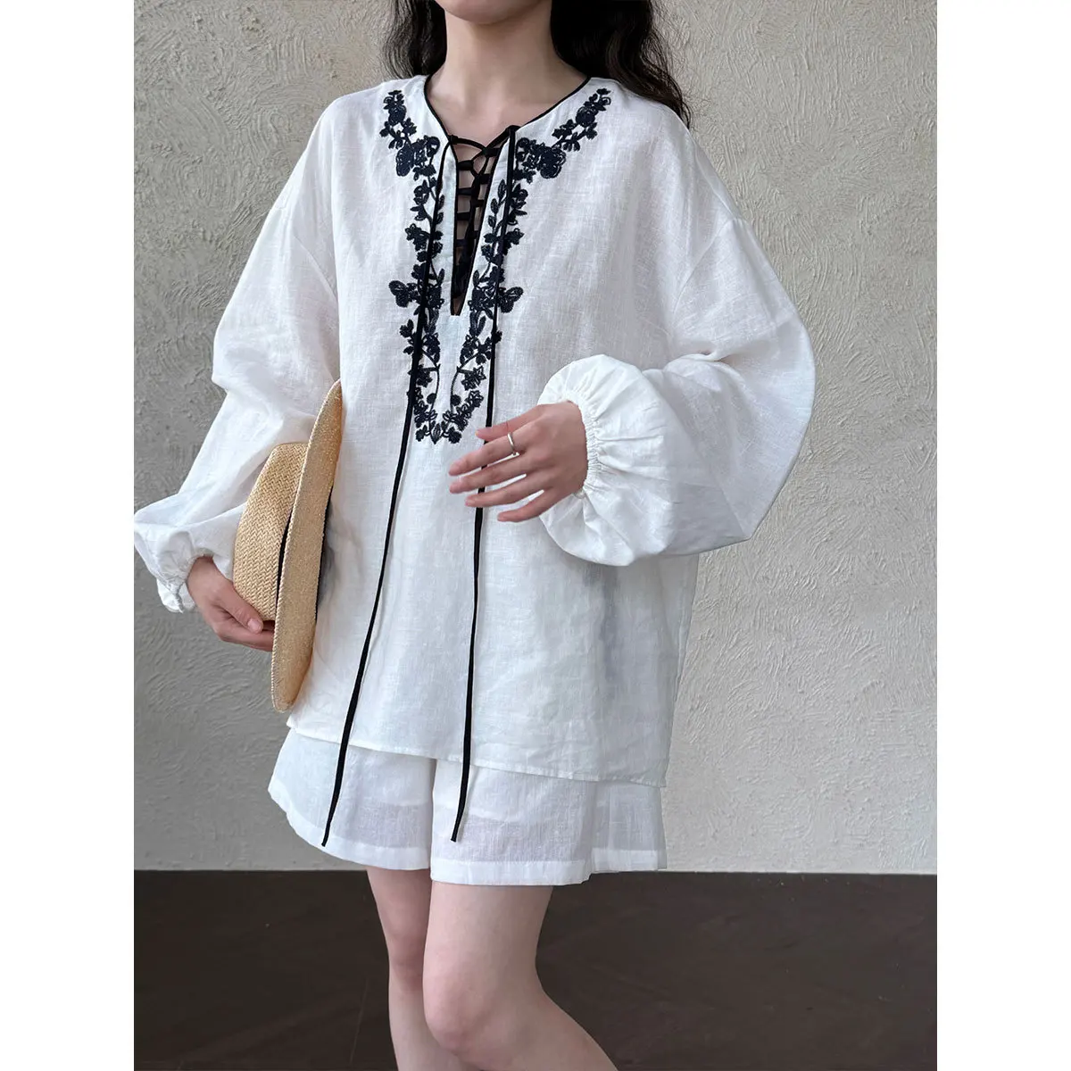 

Ramie Embroidered Women's Shirt Set, Retro Style Shirt Shorts for Women, Summer New Relaxation Two Piece Set Women's Clothing