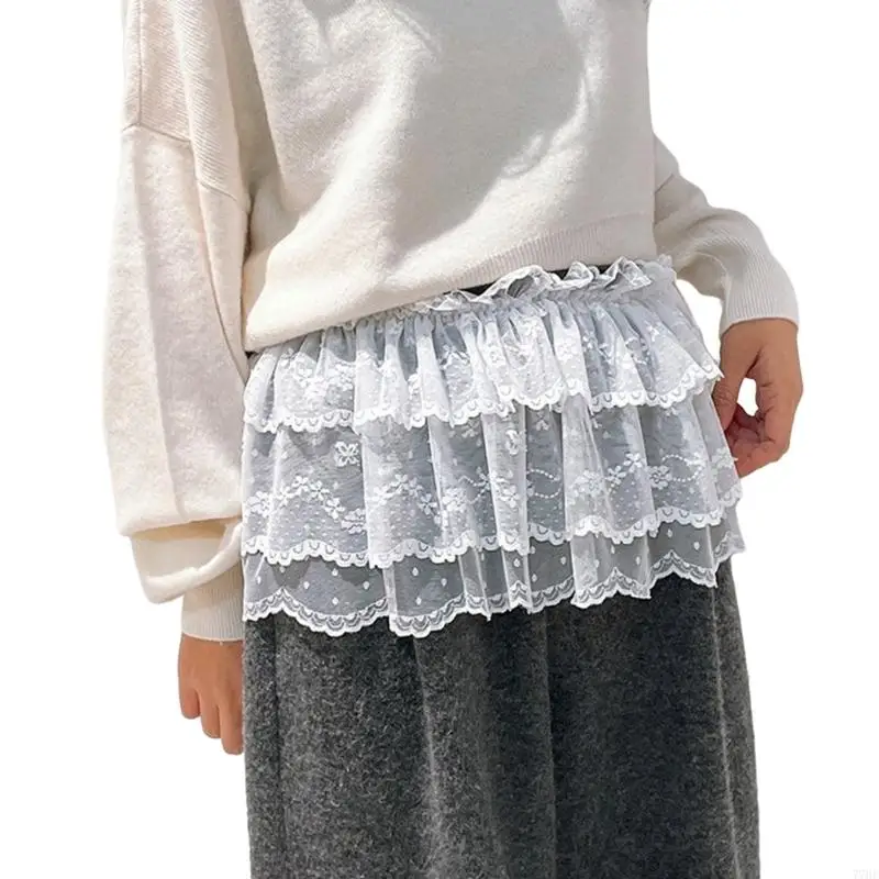 77He Женщины с рюша