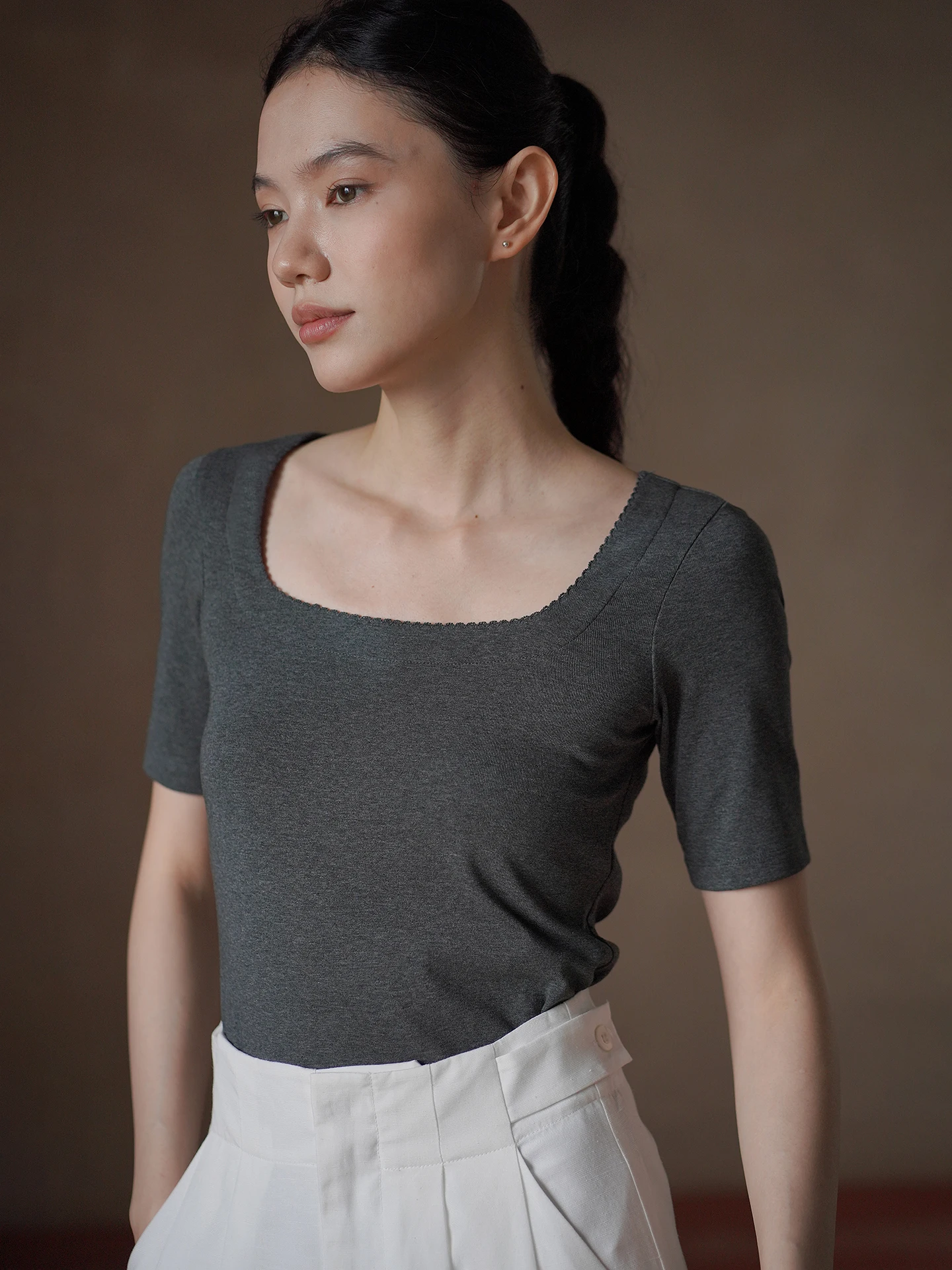 Hacikis Simple Elegance Ruffle Square Collar T-Shirt Elastic Cotton Feel Short Sleeve Slimming Basic Commute Top for Women
