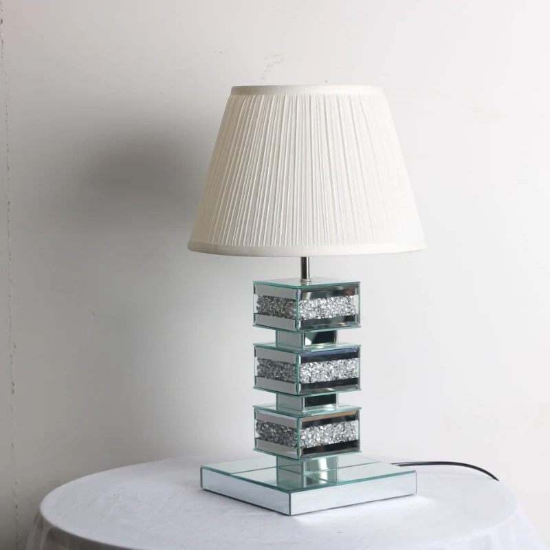 

Light luxury modern minimalist creative desk warm small table lamp retro bedroom bedside lamp