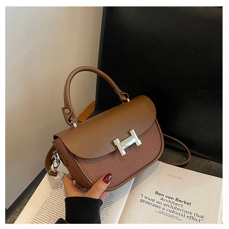 

Женская седельная сумка в стиле ретро 2025 — винтажная сумка через плечо с текстурой цепочки для работы/путешествий/вечера, противоугонная и большая вместимость