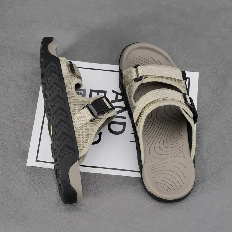 Slippers men 2026 summer outdoor wear casual Korean version trendy word slippers beach shoes