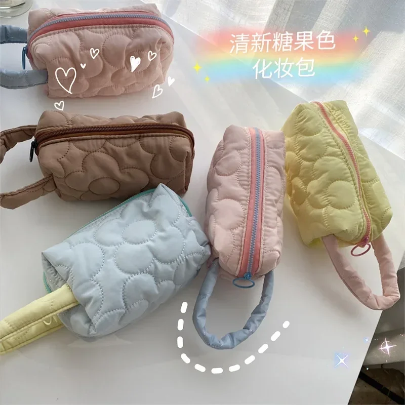 

Girl's Cosmetic Bags Soft Beauty Storage Toiletry Bag with Zipper Travel Makeup Handbag for Women Ladies Gift Large Capacity