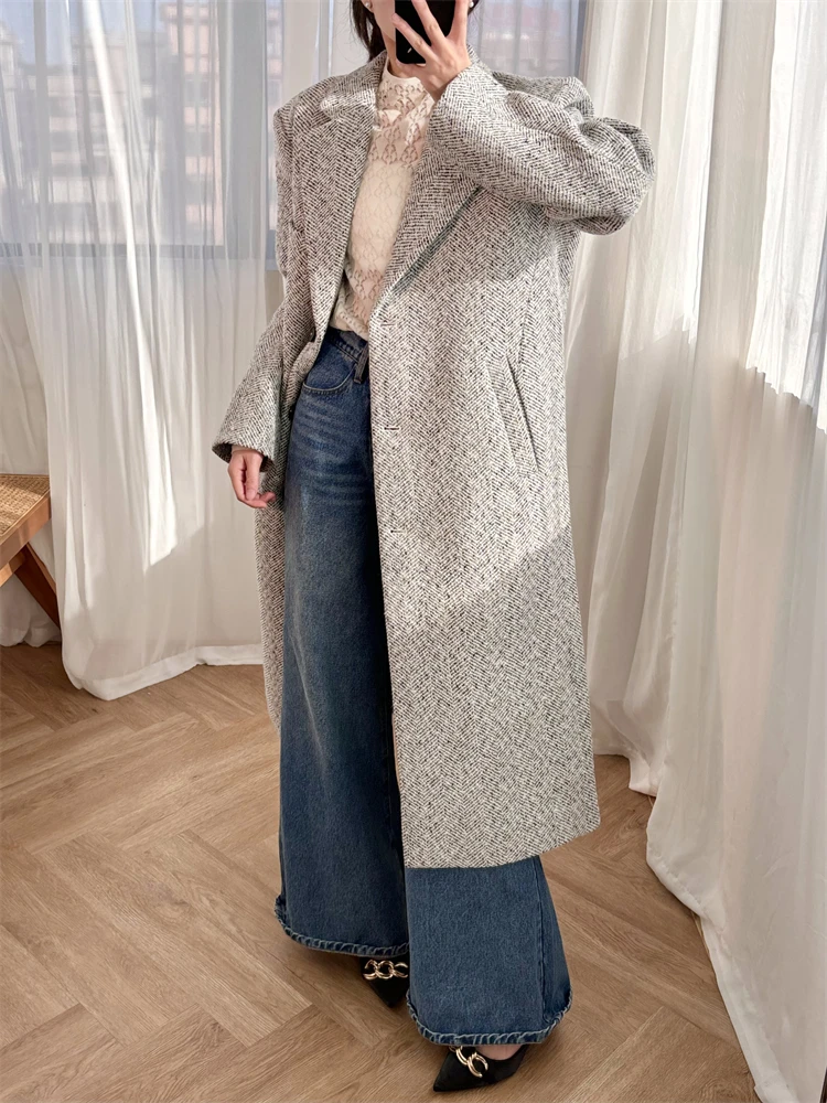 Women's Wool Blend Long Coat, Notched, Buttons Fastening, Old Money Style, High Street, Chic, Classic, Design, Trendy, Stylish