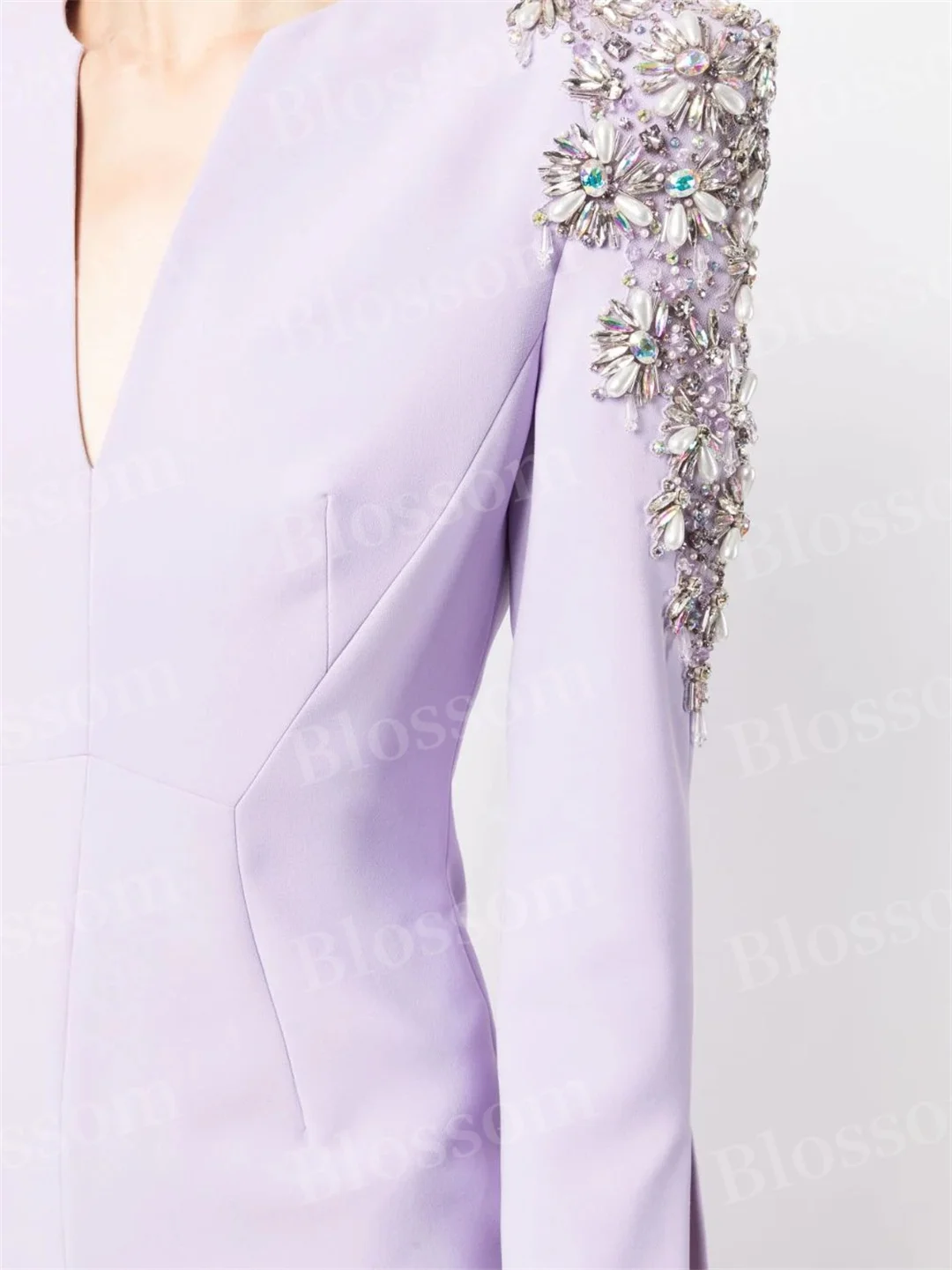 Lilac Rhinestone Beaded Prom Dresses Long Sleeves Floor-length V-neck Zipper-up Elegant Evening Dresses 2024 Formal Party Gown