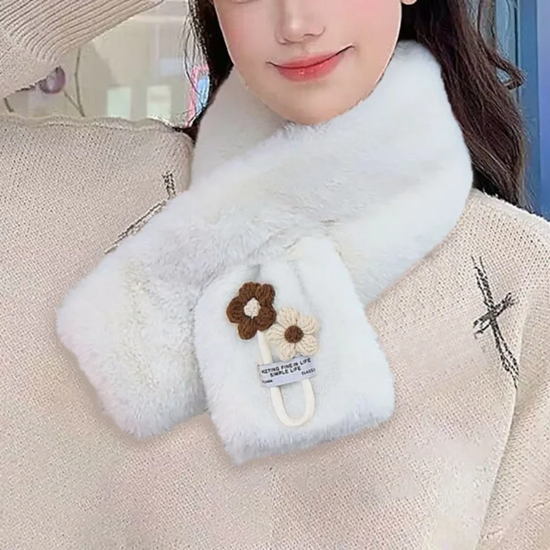 FANAN New Style Plush Scarf Women Winter Warm Cute Floret Decorative Imitation Rabbit Fur Scarf Foulard Femme Luxe Marque