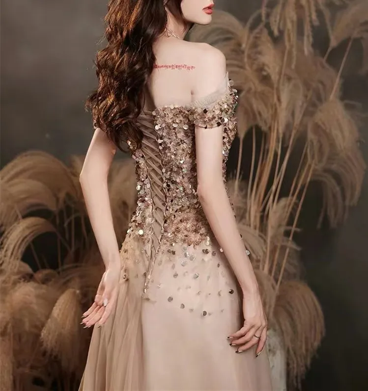 Abiti da sera di lusso in oro champagne A-Line con spalle scoperte Perline Paillettes Abiti da cerimonia lunghi per cerimonia formale da sposa 2025