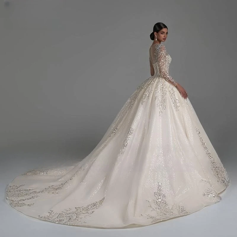 Nuovo elegante scollo tondo manica lunga abito da ballo Champagne abito da sposa 2023 Appliques di perline di lusso scintillante abito da sposa principessa