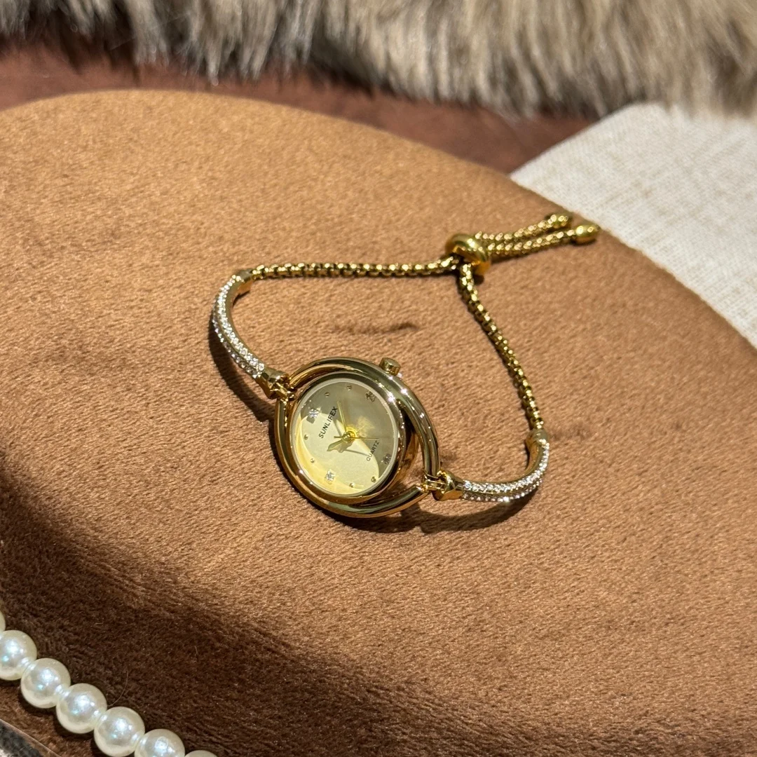 

SUNLIFEX кварцевые часы с простым циферблатом, женские наручные часы с выдвижным браслетом, инкрустированные стразами, лучшие брендовые женские часы Reloj mujer