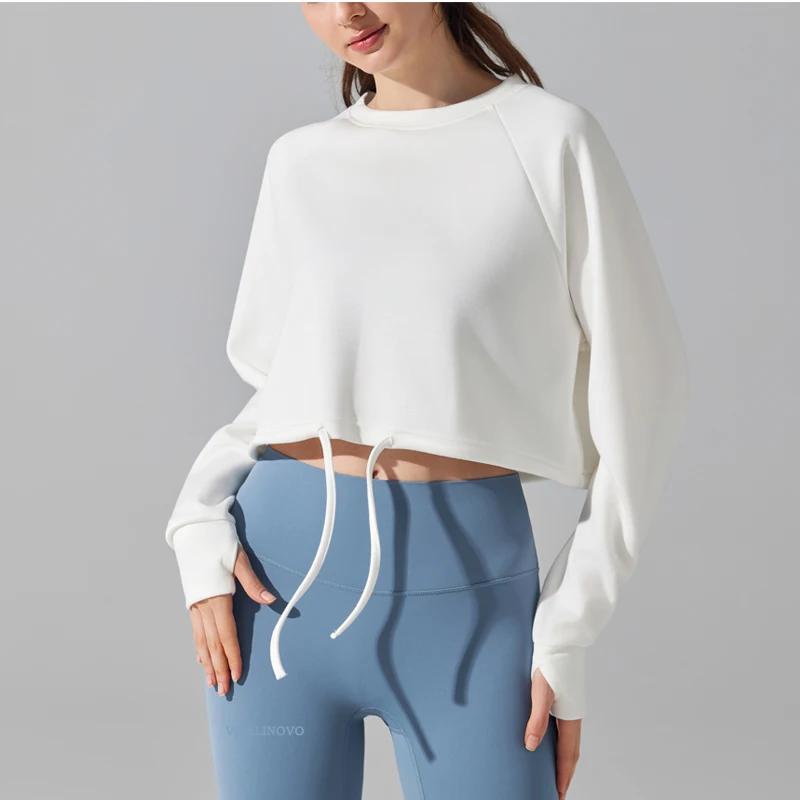 VITALINOVO Weiches, kurzes Sweatshirt mit Rundhalsausschnitt für Damen, langärmelig, Workout-Pullover, Pullover, Daumenlöcher, entspannte, leichte Oberteile – Detail 2