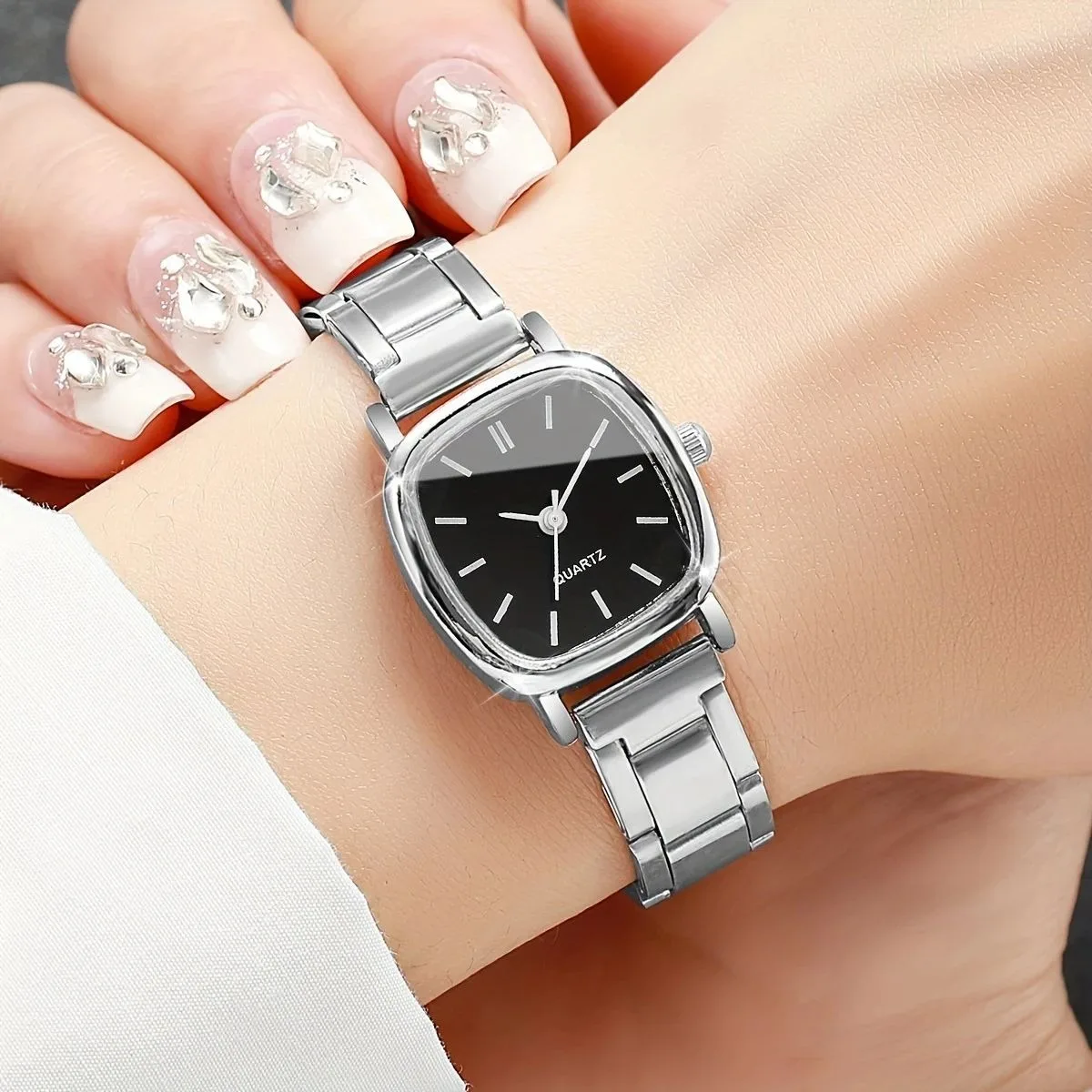 Fashion Women's Watch 2025 Student Sugar Coffee Gold Square Watch Quartz Watch can be customized