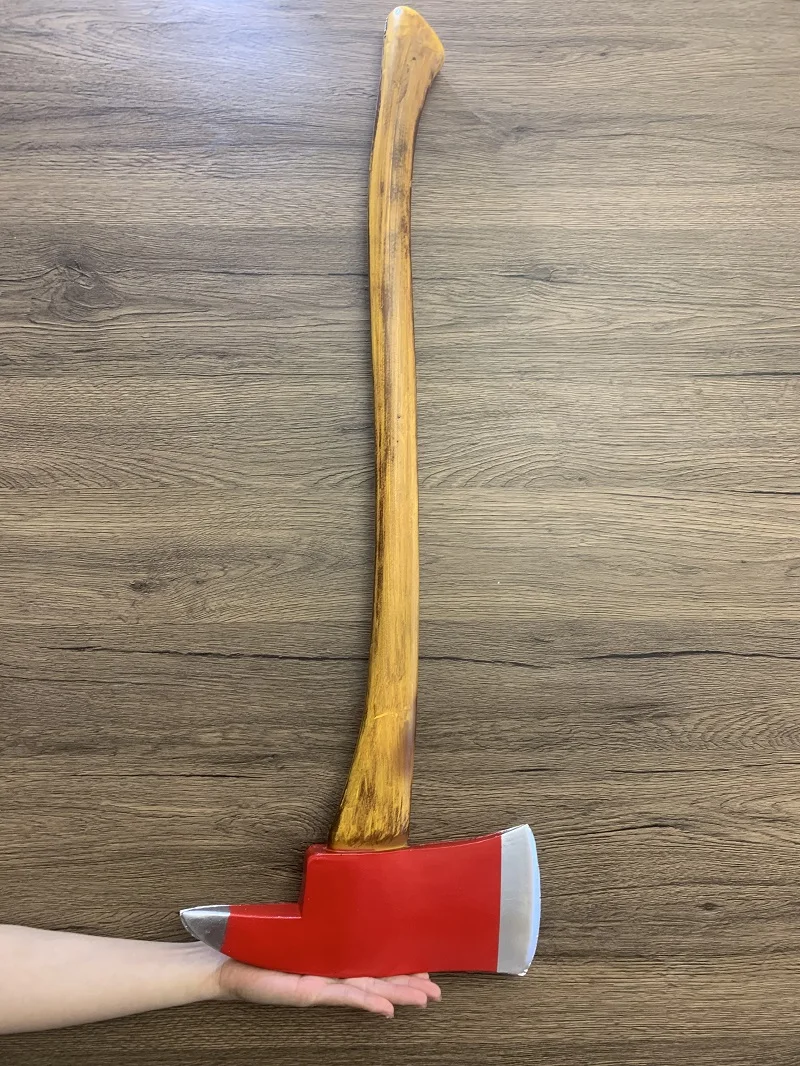 WW 1:1 hacha de fuego roja, herramienta de armas de Cosplay, accesorios de asustar Tomahawk, hacha de papel de escenario, seguridad de Halloween, modelo de juguete de goma PU